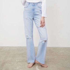 Zara’s full length 90’s jeans